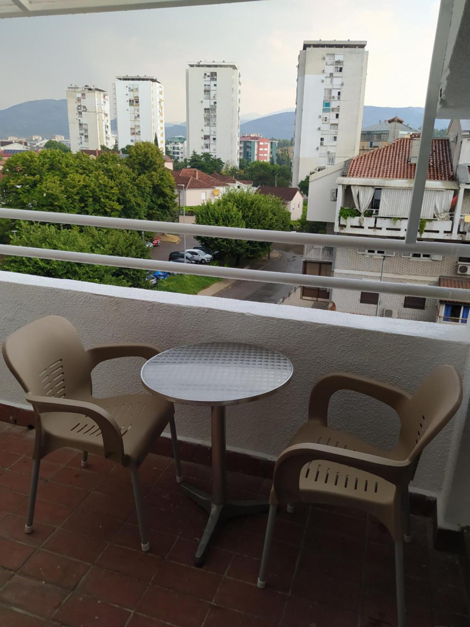 Apartman Senka 2 Apartment Podgorica Ngoại thất bức ảnh